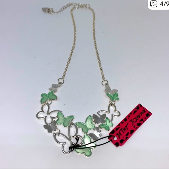 Betsey Johnson Jewelry - Betsey Johnson necklace